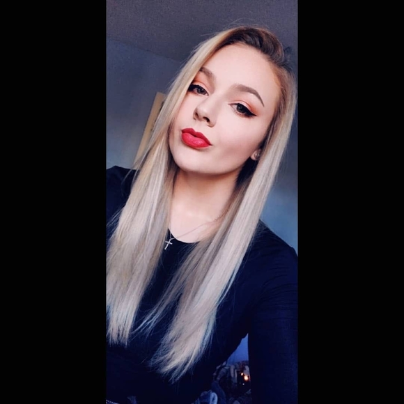 Meet your Posher, Natalie - Picture 1 of 1